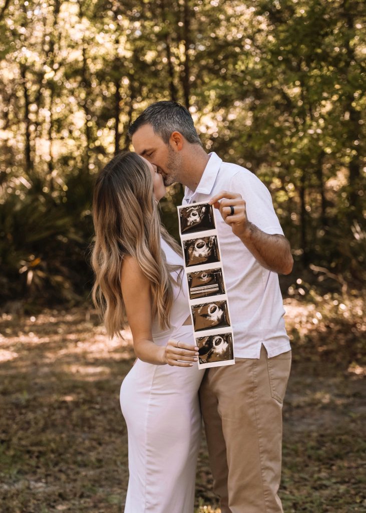 pregnancy announcement